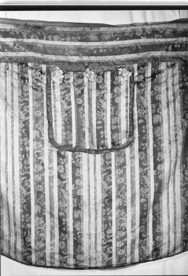 piviale - manifattura Italia meridionale (sec. XVIII)