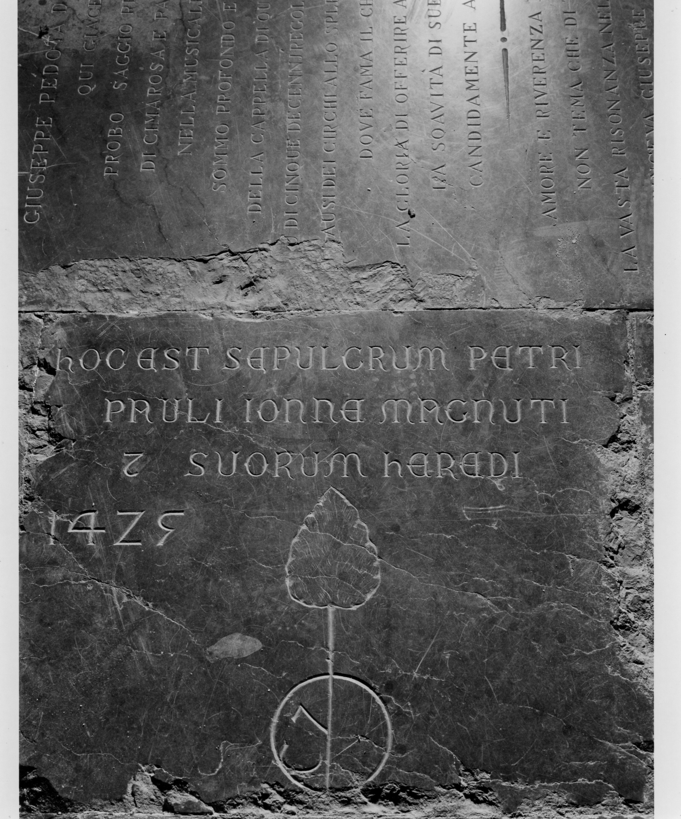 lapide tombale, opera isolata - ambito orvietano (sec. XV)