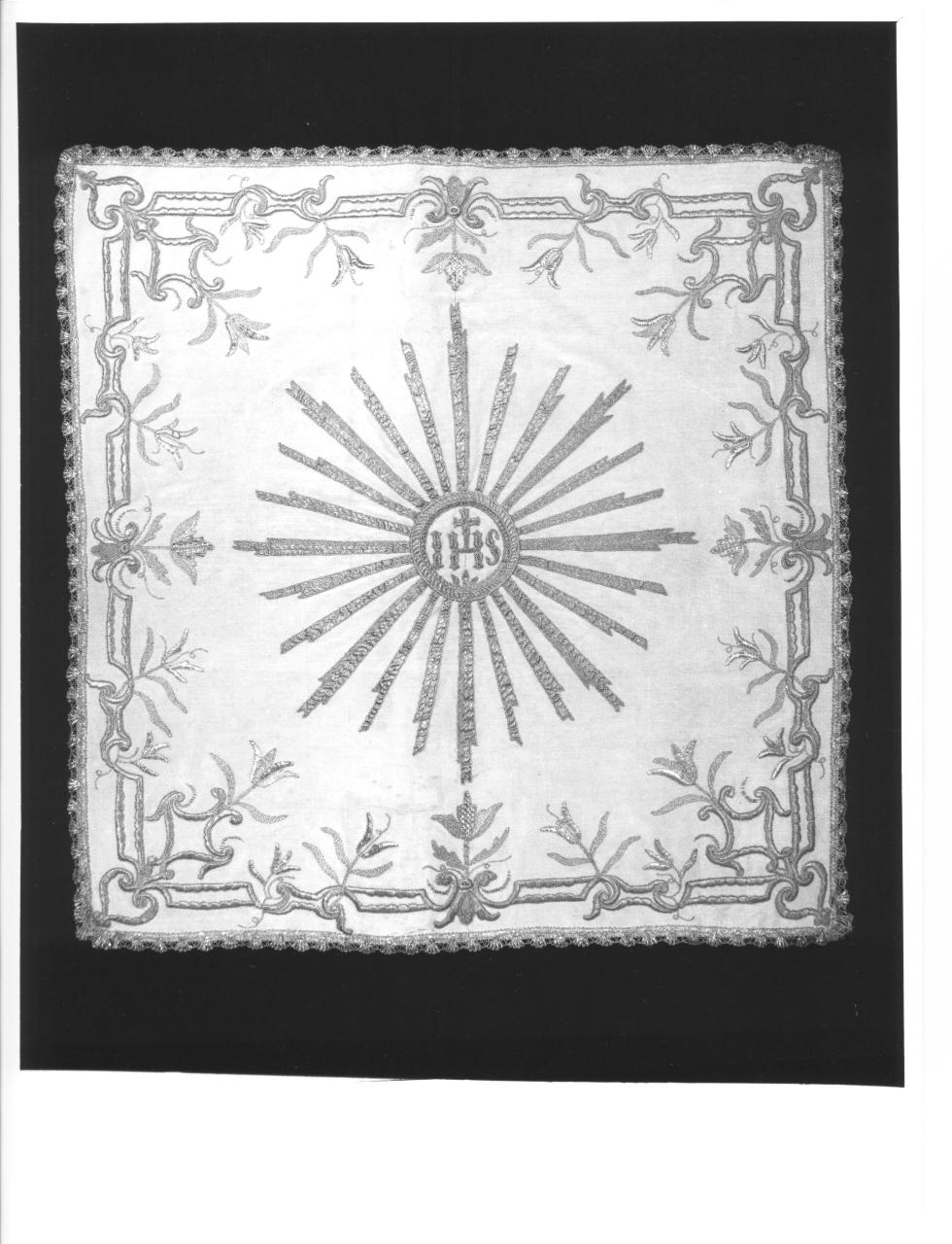 Monogramma cristologico (velo di calice, opera isolata) - manifattura italiana (sec. XVIII (?))