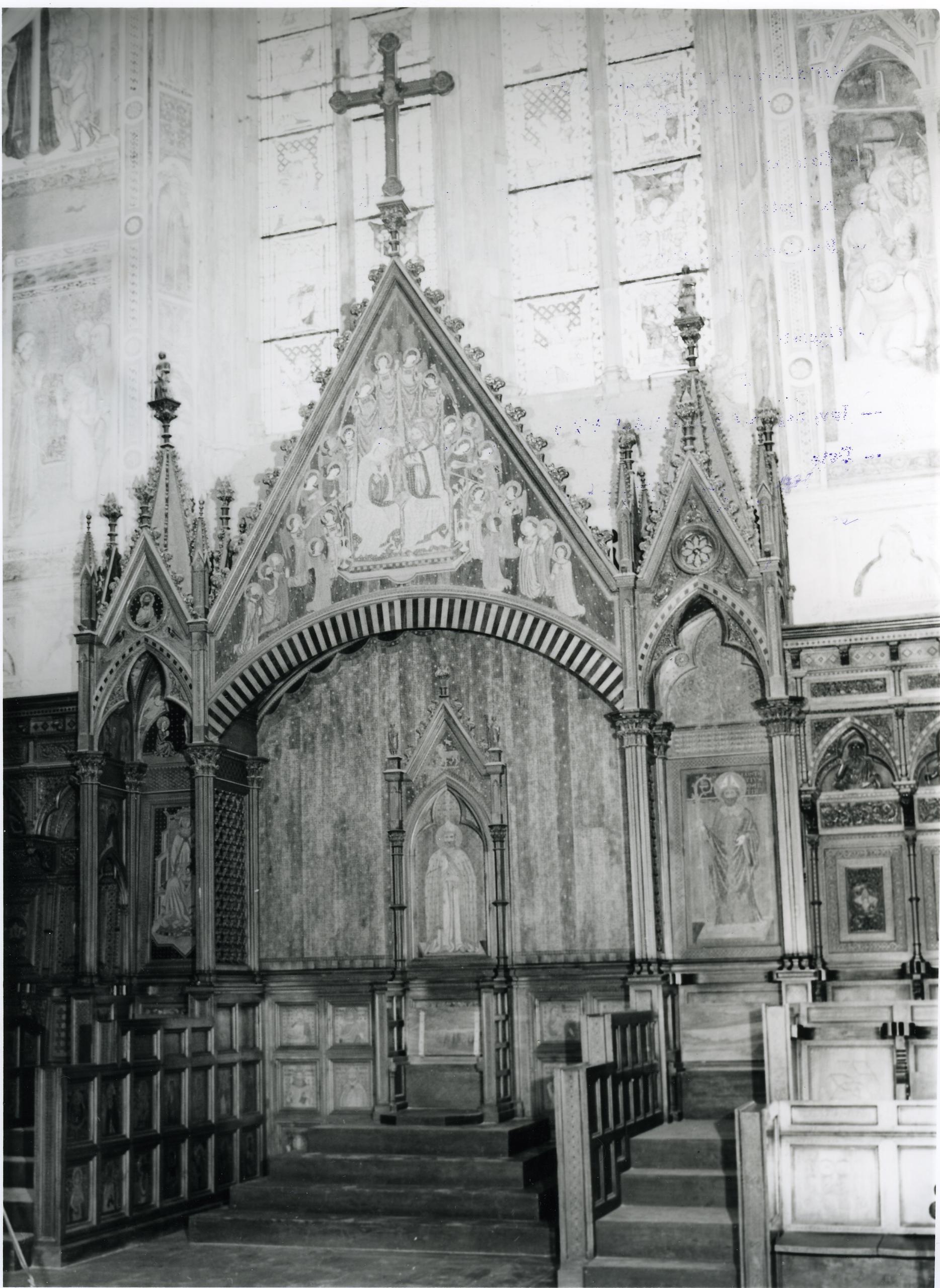 coro ligneo, complesso decorativo di Ludovico Mari (attribuito), Perali Carlo (e aiuti), Perali Nicola (e aiuti), Perali Giuseppe (e aiuti), Palmieri Costantino (e aiuti), Saracinelli Girolamo (metà XIX)