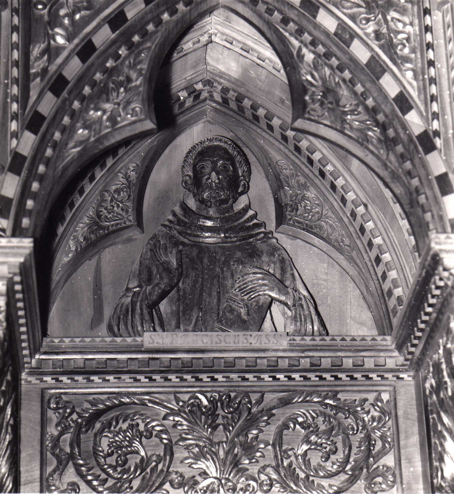 San Francesco d'Assisi (scultura - altorilievo, complesso decorativo) di Nicola di Nuto (attribuito) (metà XIV)