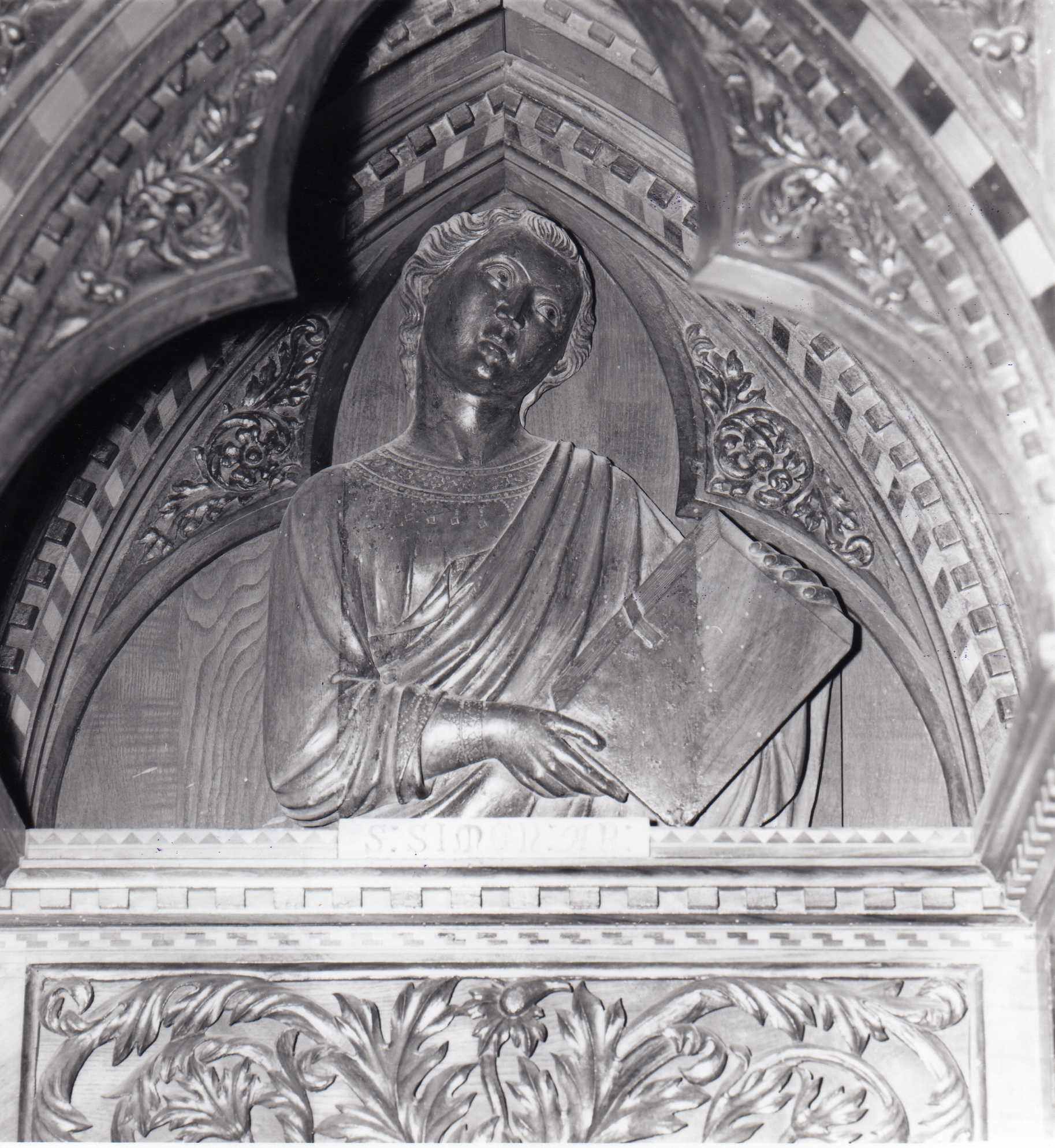 San Simone Apostolo, Santo (scultura - altorilievo, complesso decorativo) - ambito dell'Italia centrale (metà XIV)