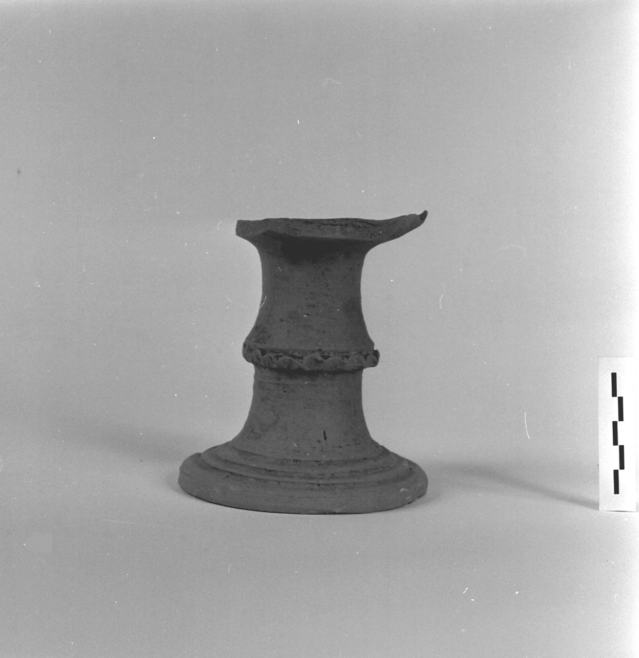 coppa su alto piede (secc. I - II d.C)