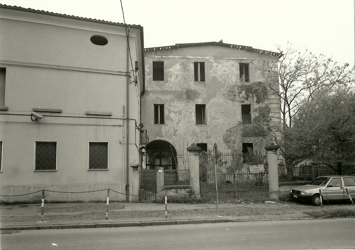 Albergo dei Poveri (albergo) - Modena (MO)  (sec. XIX)