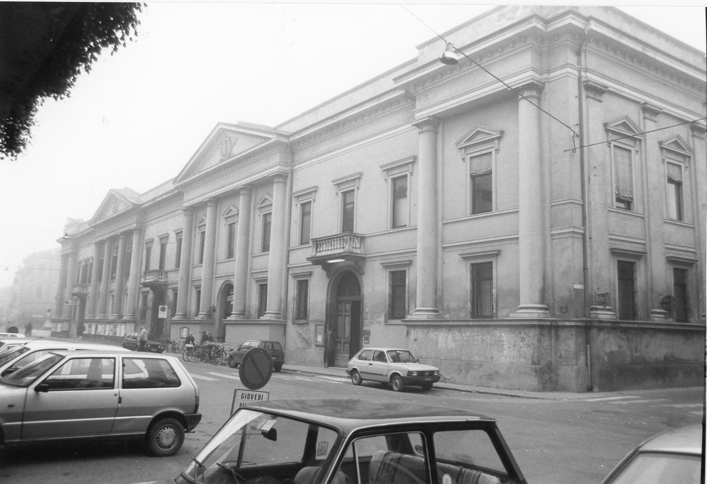 Caserma della Milizia Volontaria (caserma) - Mirandola (MO) 