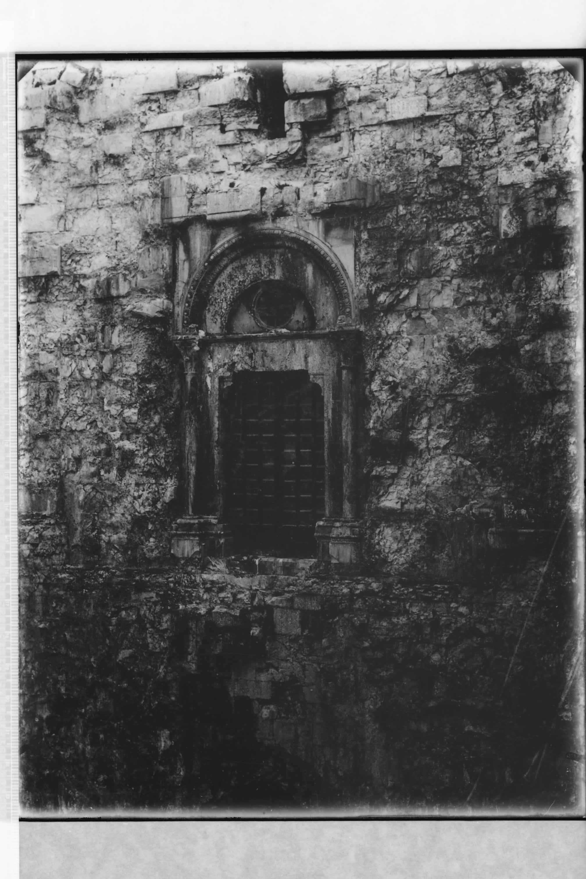 Castel del Monte (BA) (negativo) di Anonimo (secondo quarto XX)