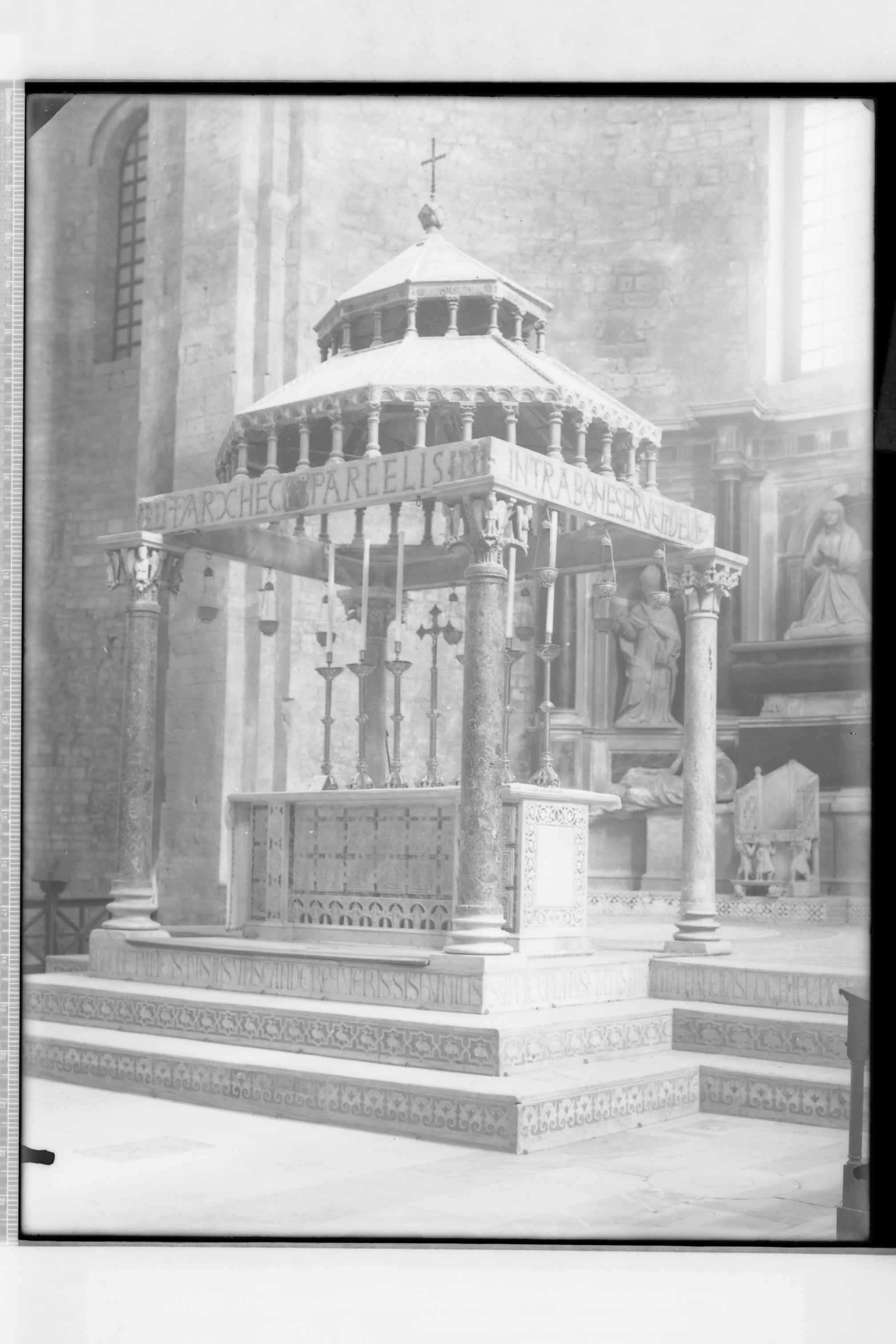 Bari - Basilica di S. Nicola (negativo) di Croce, Umberto (?) (terzo quarto XX)