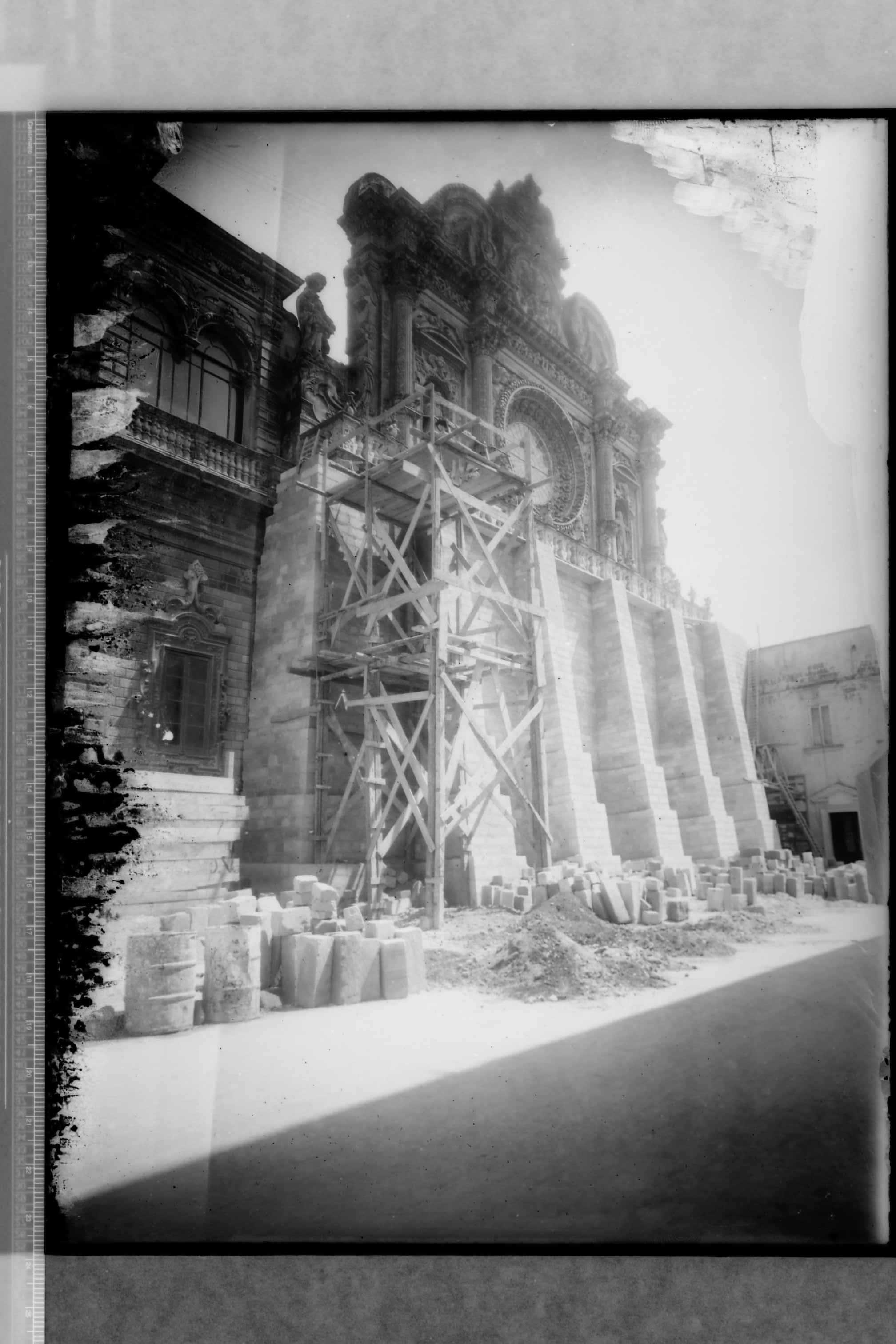 Lecce - Chiesa di S. Croce (negativo) di Cinquepalmi, S (secondo quarto XX)