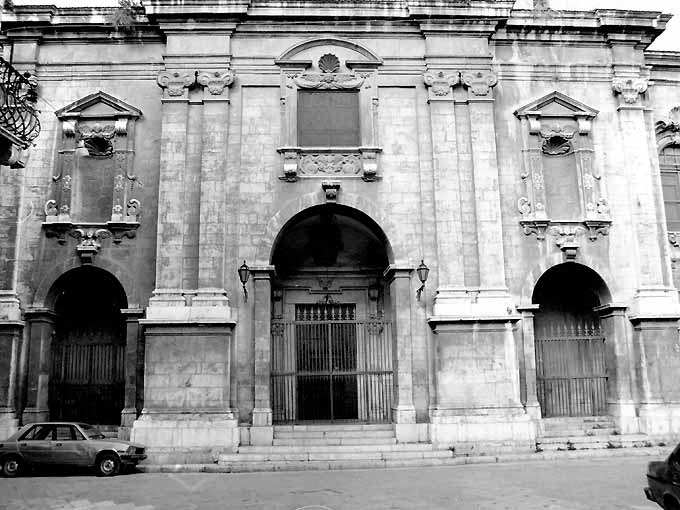 CHIESA DEL REAL MONTE DI PIETA' (EX COLLEGIO DEI GESUITI) (chiesa, conventuale) - Barletta (BT) 