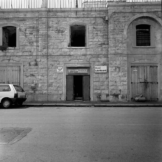 EDIFICIO in VIA NAZARIO SAURO, 14/ VICO I TRIESTE (edificio, inserito nella cinta muraria) - Bisceglie (BT) 