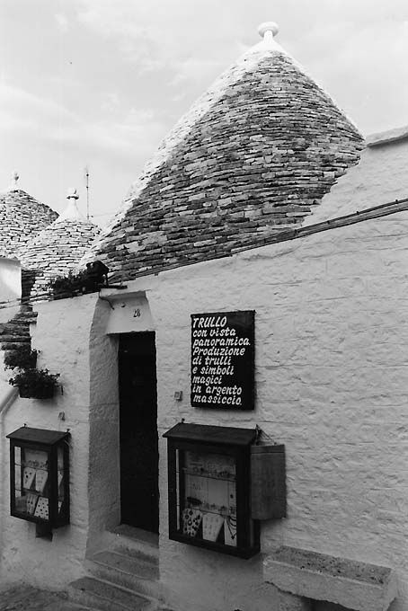 Trullo in via Monte S. Gabriele, 28 (trullo, privato) - Alberobello (BA) 