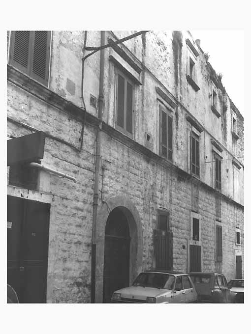 palazzo Capone Therami (palazzo, privato) - CONVERSANO (BA) 
