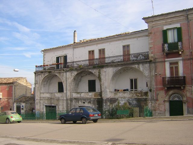 Palazzo Perrotta (palazzo, plurifamiliare, privato) - Rotello (CB) 