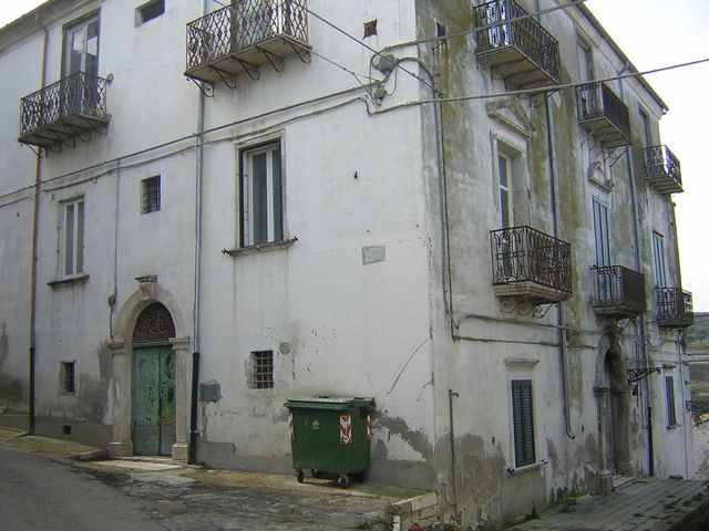 Palazzo Benevento-Lemme (palazzo, privato, plurifamiliare) - Rotello (CB) 