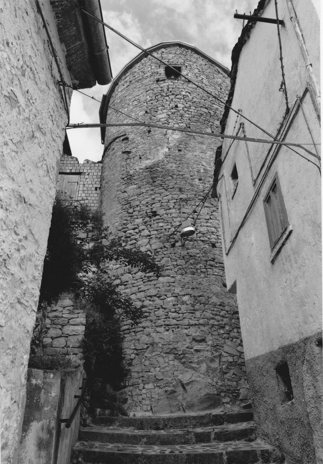 Torre Medioevale (torre, di cinta) - Belmonte del Sannio (IS) 