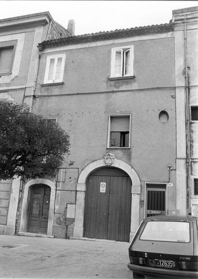 Palazzo Fantoli-Mirolla (palazzo, plurifamiliare) - Jelsi (CB) 