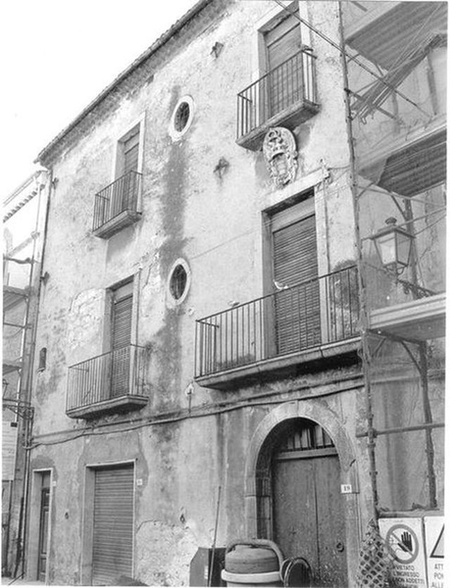 Palazzo Ducale dei Carafa - Cappella e Cripta S.S.Annunziata (palazzo, ducale, plurifamiliare) - Jelsi (CB) 