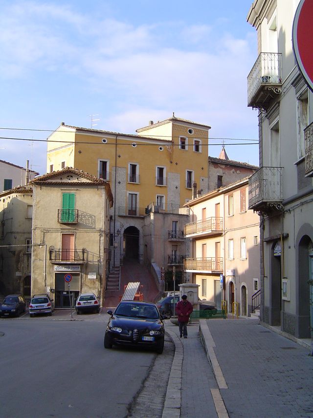 Palazzo Ducale dei Carafa - Cappella e Cripta S.S.Annunziata (palazzo, ducale, plurifamiliare) - Jelsi (CB) 