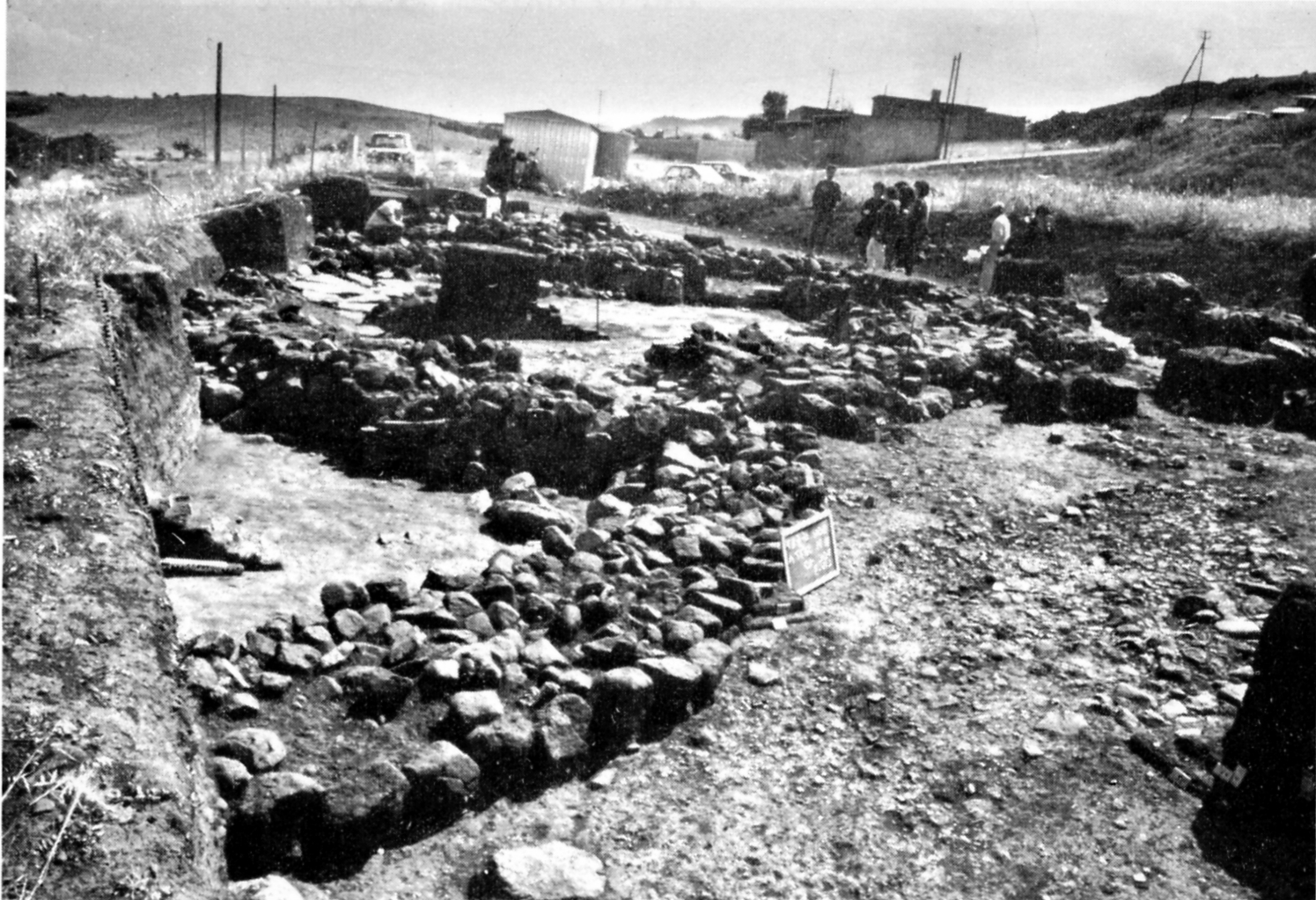 Monte Zara (insediamento, villaggio nuragico) - Monastir (CA)  (Neolitico recente/ Età del ferro)