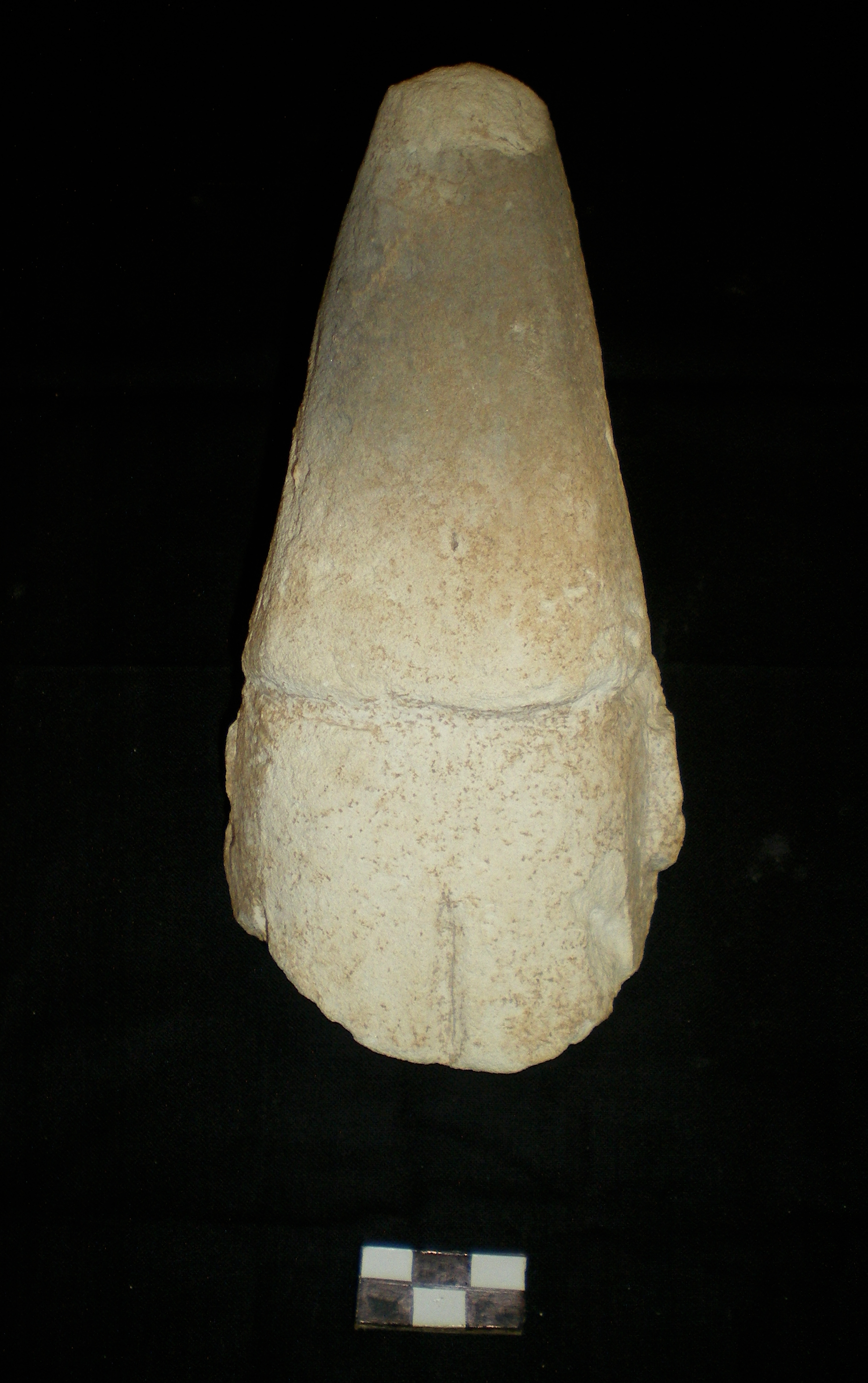 Scultura. modello di nuraghe