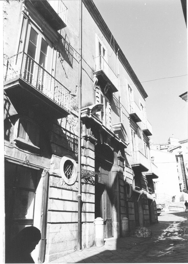 Palazzo Cannavina (palazzo, baronale) - Campobasso (CB) 