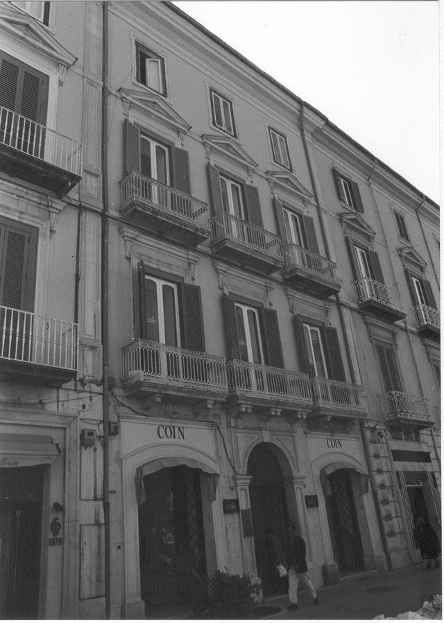palazzo, residenziale - Campobasso (CB) 
