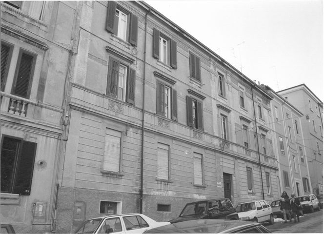 palazzo, residenziale - Campobasso (CB) 