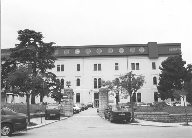 Uffici A.S.R.E.M. Azienda Sanotaria Regionale Molise (palazzo, pubblico, per uffici) - Campobasso (CB) 