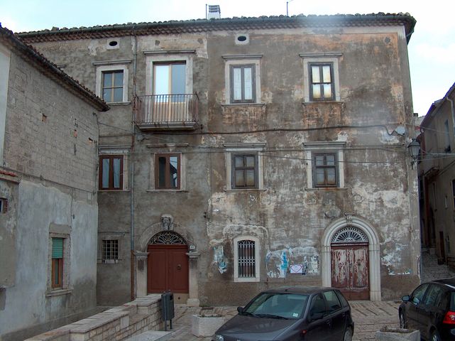 Palazzo Carusi-Fabio-Alfonso (palazzo, gentilizio, plurifamiliare) - Morrone del Sannio (CB) 