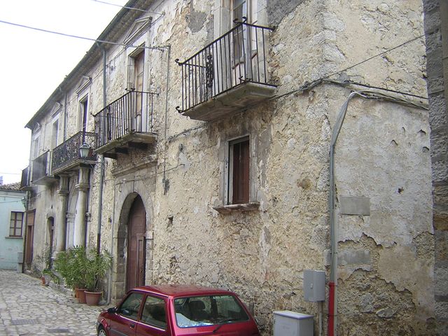 Palazzo Magliano (palazzo, nobiliare, plurifamiliare) - Montorio nei Frentani (CB) 