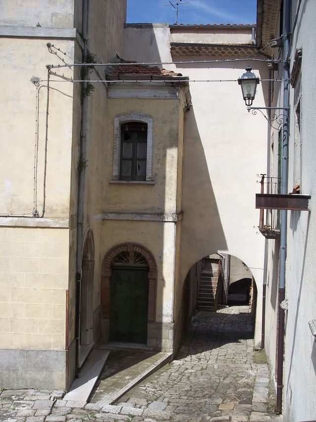 Palazzo Raimondo (palazzo, monofamiliare, con portella) - Montorio nei Frentani (CB) 