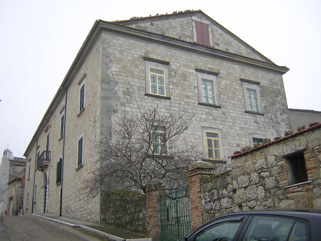 Palazzo Zappone-Baccaro (palazzo, borghese, plurifamiliare) - Montorio nei Frentani (CB) 