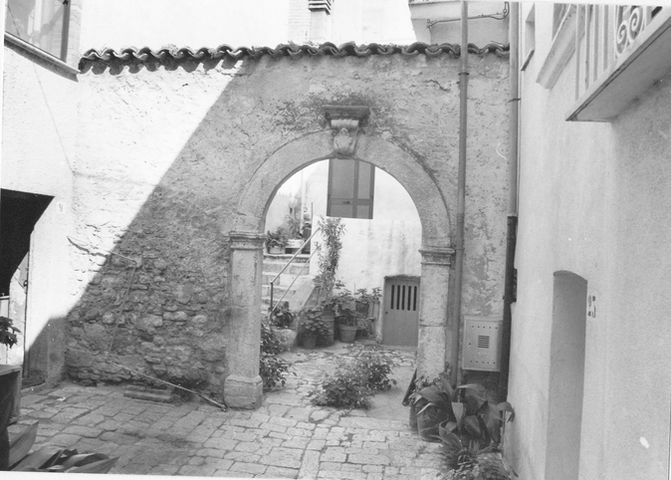 casa, a blocco - Petrella Tifernina (CB) 