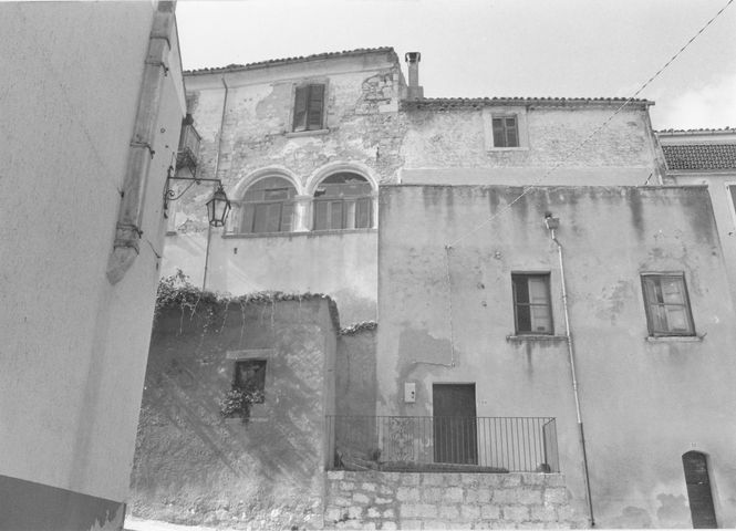 palazzo, gentilizio - Petrella Tifernina (CB) 