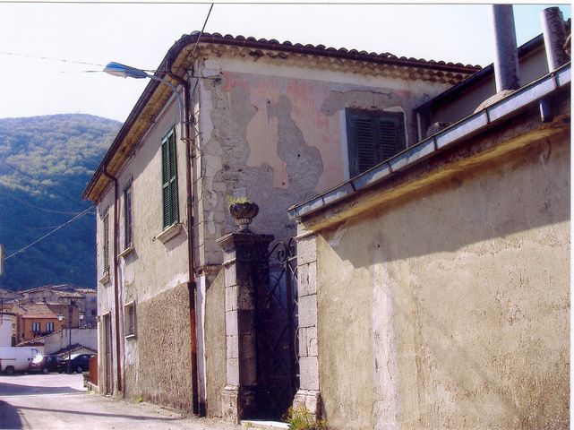 Casa De Francesco (casa, a corte, bifamiliare) - Guardiaregia (CB) 