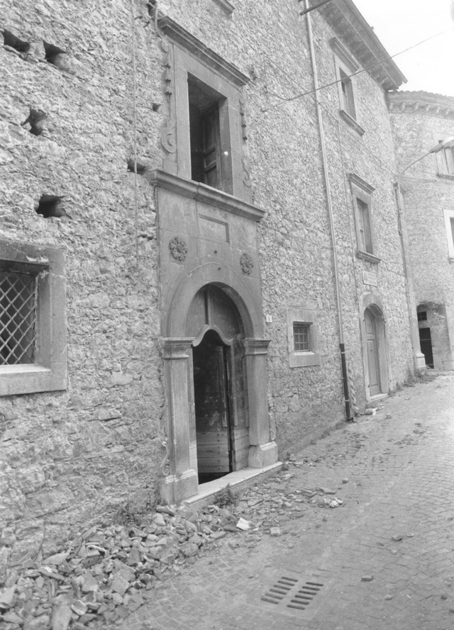 Palazzo De Arcangelis-Del Forno (palazzo, nobiliare) - Montenero Val Cocchiara (IS) 