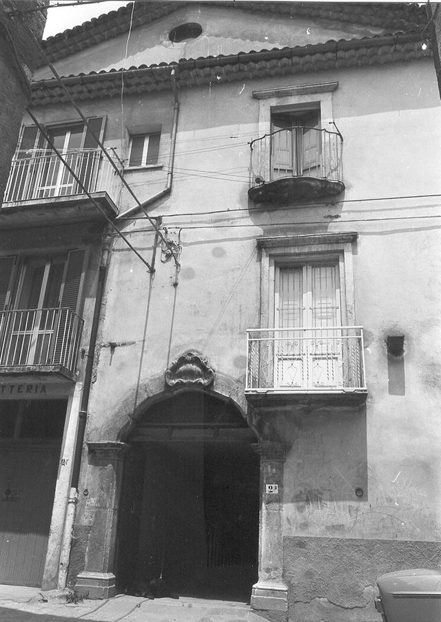 Palazzo Mignogna (palazzo, borghese, bifamiliare) - Riccia (CB) 