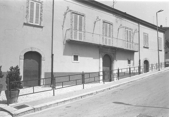 Palazzo De Nigris (palazzo, borghese) - San Giuliano del Sannio (CB) 