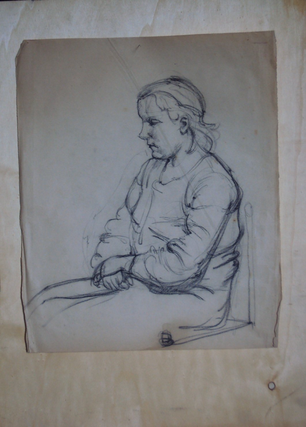 Donna seduta, figura femminile seduta (disegno) di Ciamarra Elena (sec. XX)