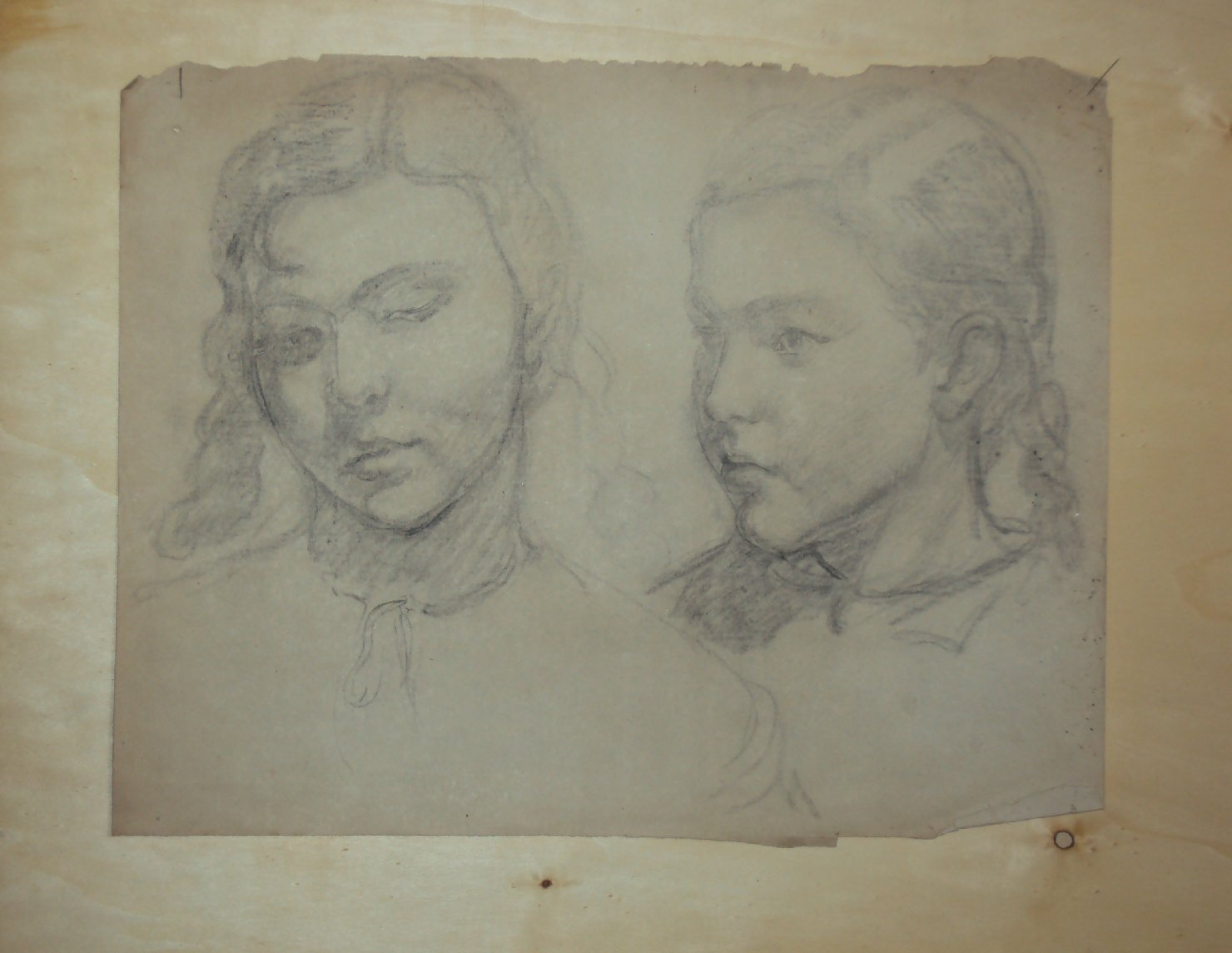 Doppia Minna di tre quarti, bambina (disegno) di Ciamarra Elena (sec. XX)