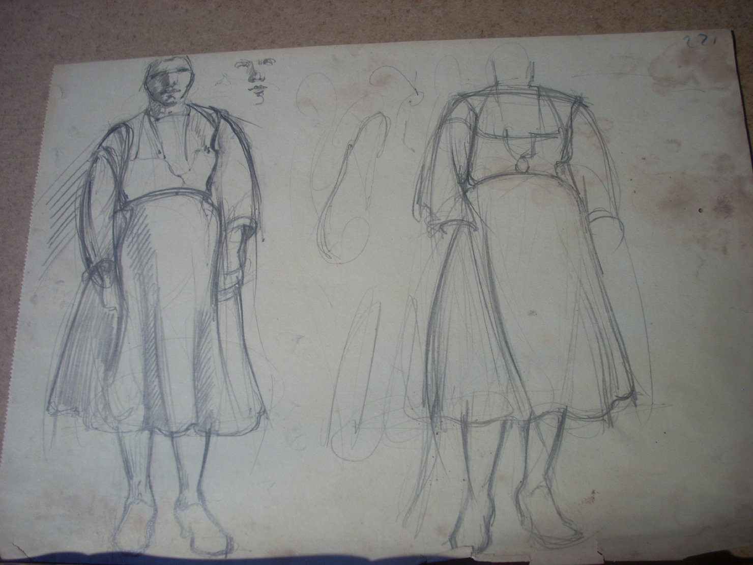 Schizzi vari di Assunta 45, figura femminile (disegno) di Ciamarra Elena (sec. XX)