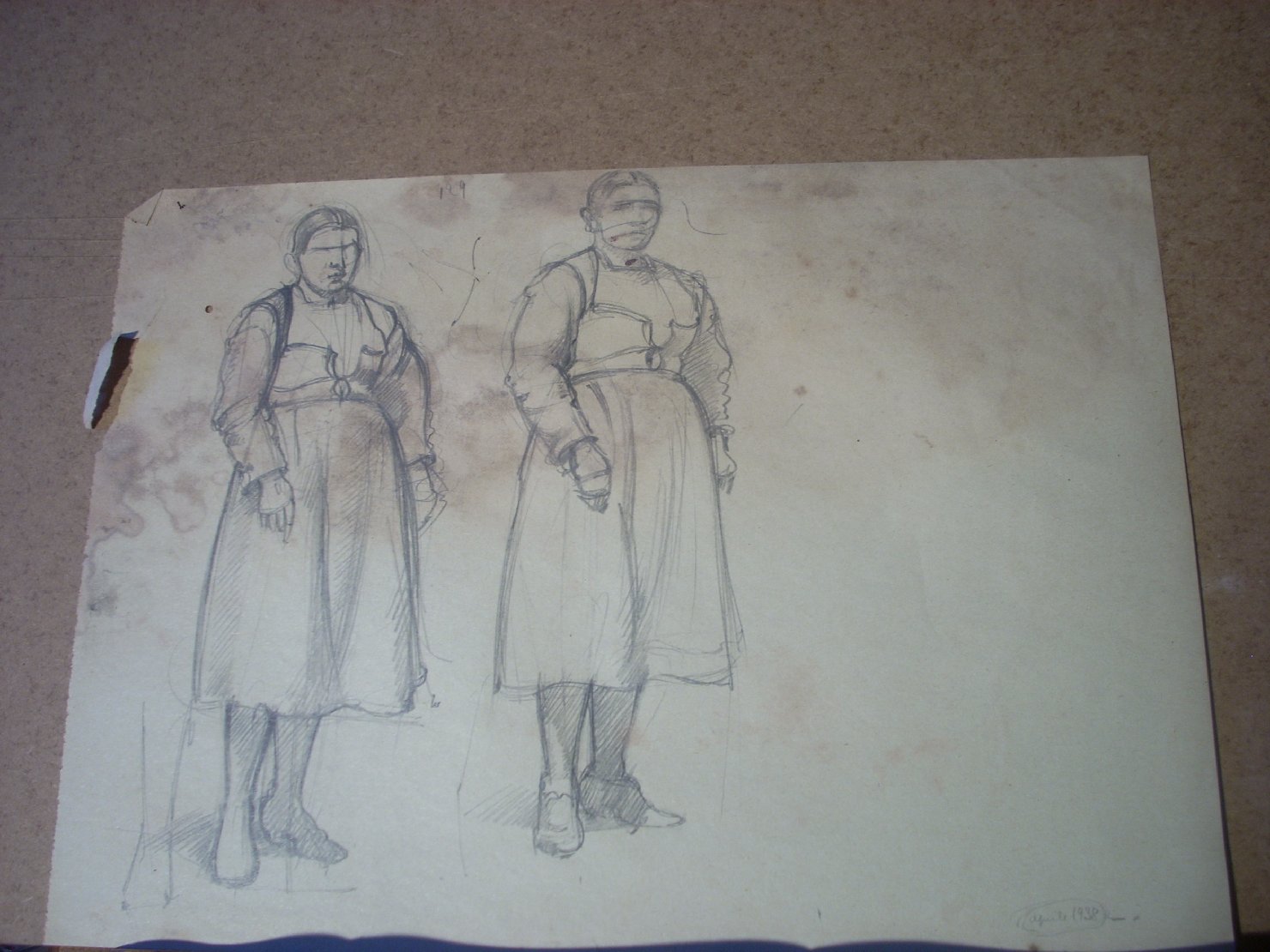 Schizzi vari di Assunta 53, figura femminile (disegno) di Ciamarra Elena (sec. XX)