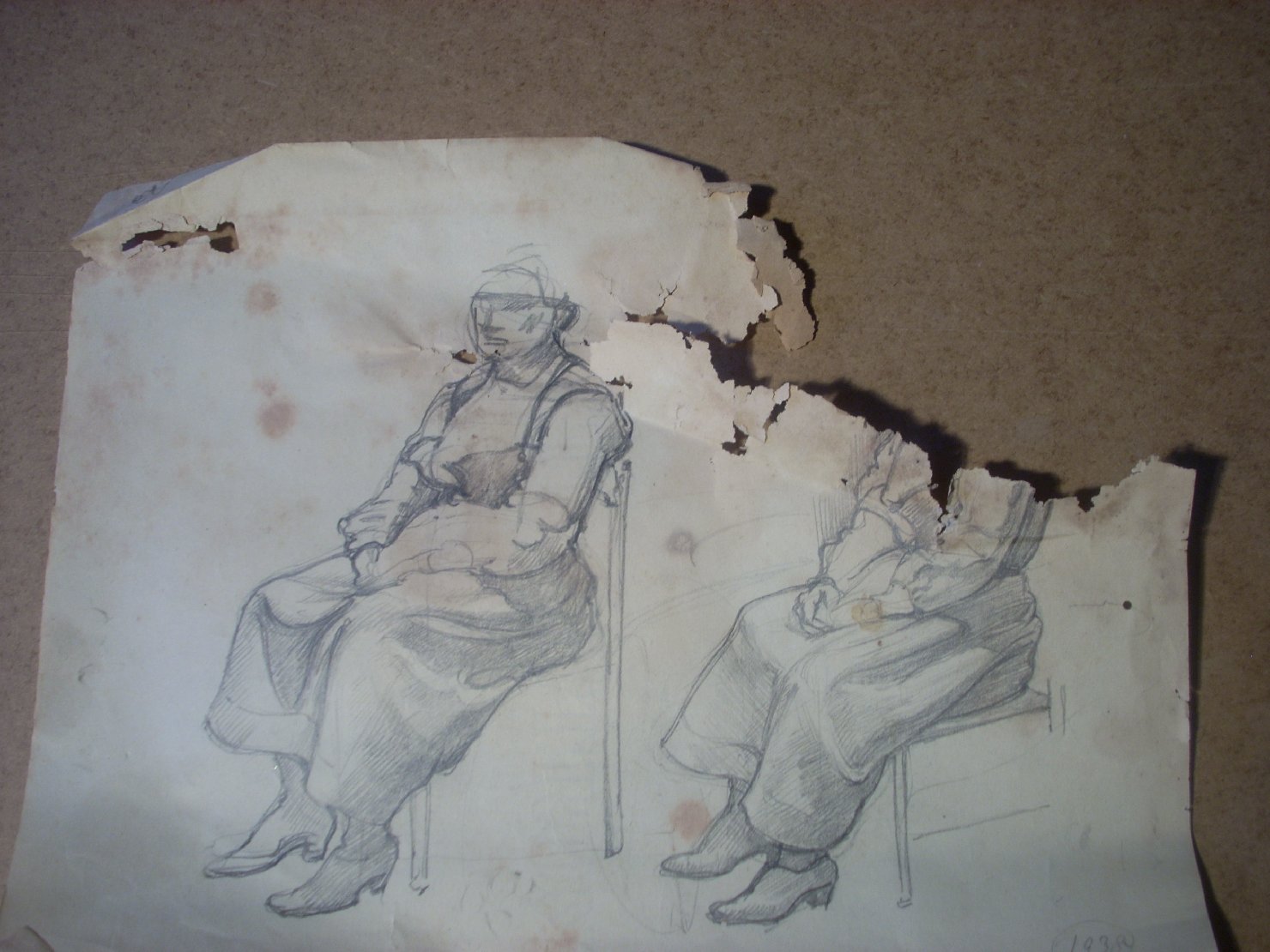 Schizzi vari di Assunta 56, figura femminile seduta (disegno) di Ciamarra Elena (sec. XX)