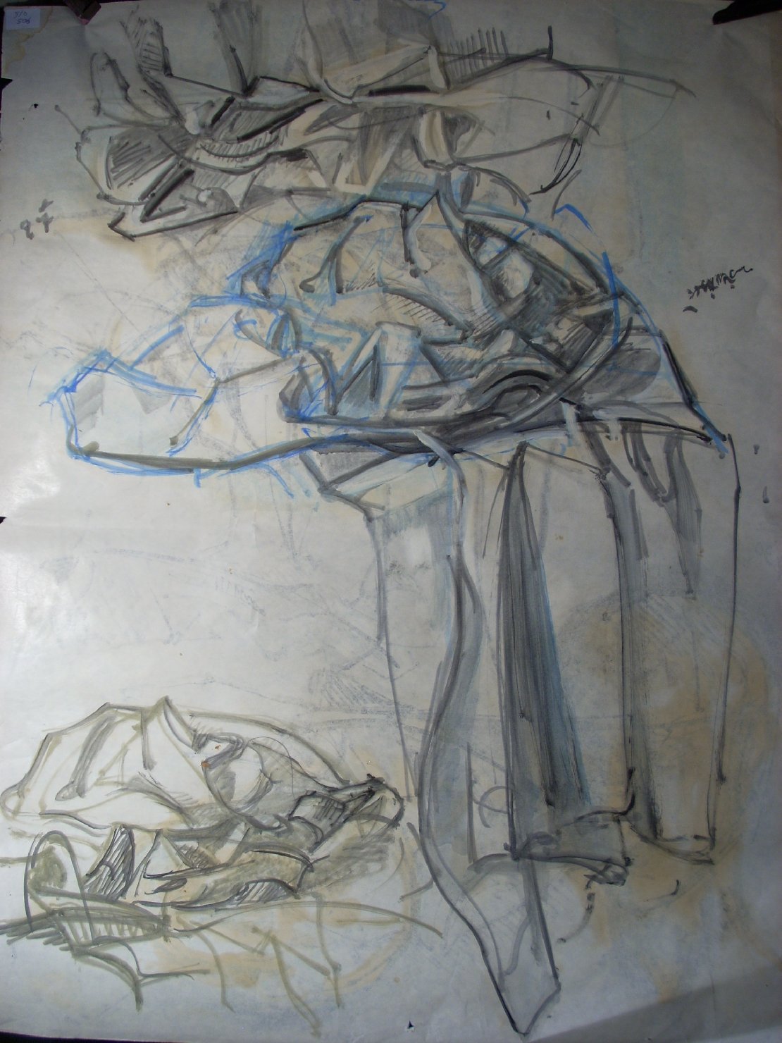 Tre pieghe in nero (disegno) di Ciamarra Elena (sec. XX)