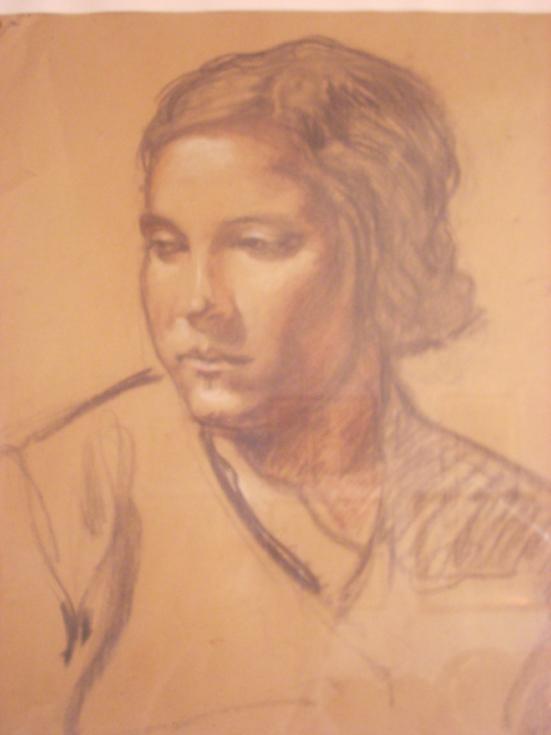 Ritratto di giovinetta, ritratto di donna (disegno) di Ciamarra Elena (secondo quarto sec. XX)