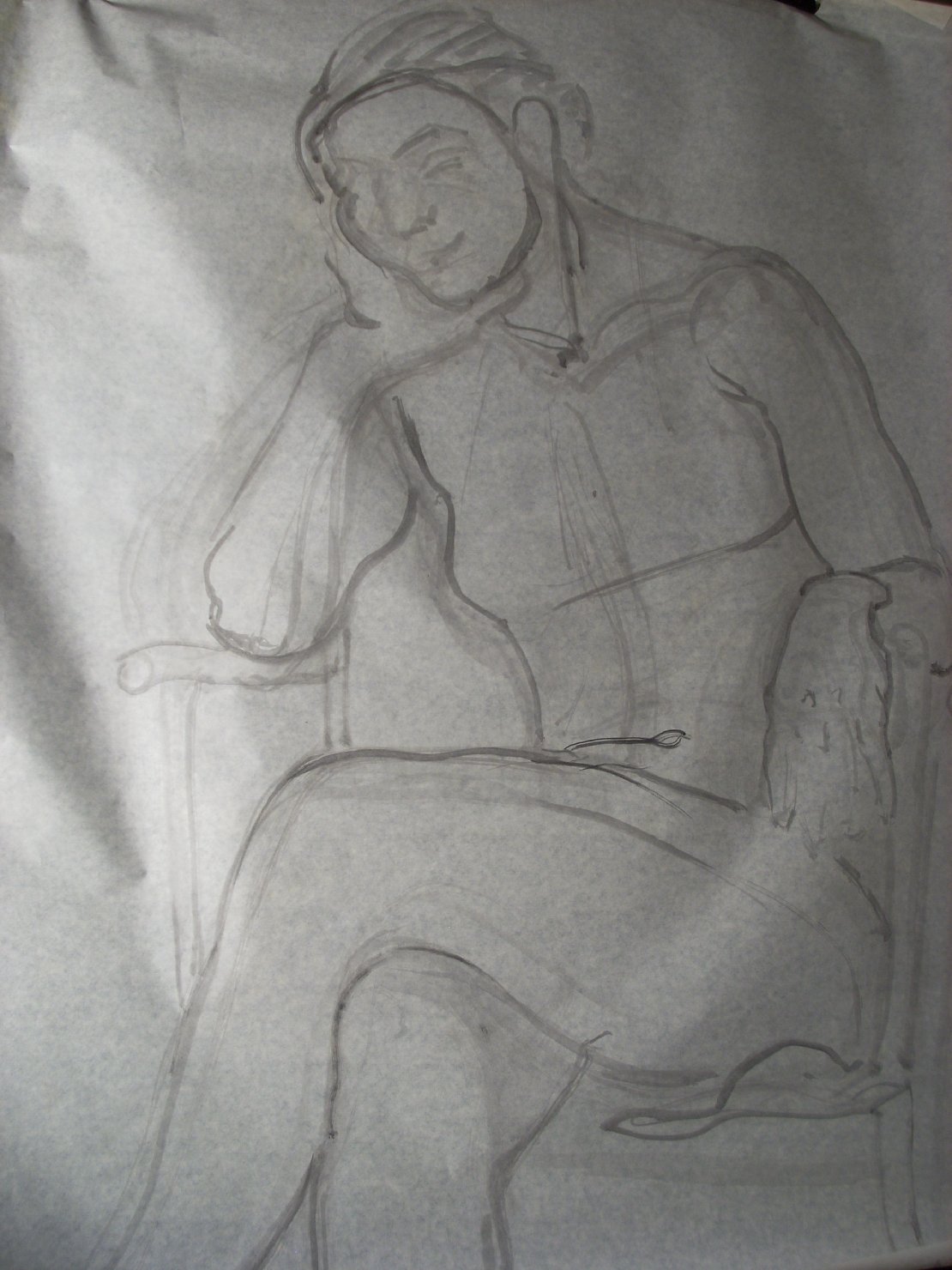 Schizzo in grigio 27, figura femminile seduta (disegno) di Ciamarra Elena (sec. XX)