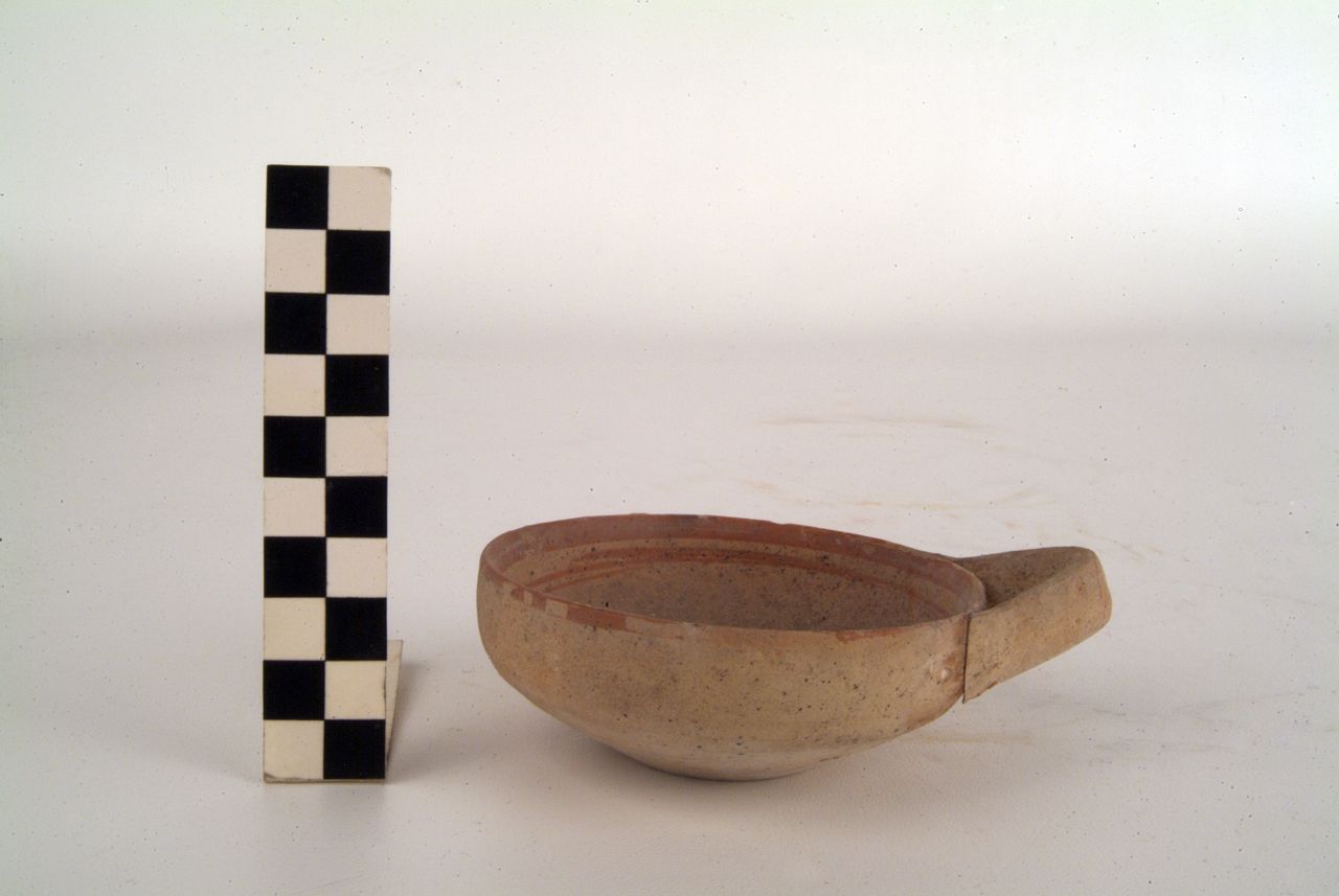 COPPETTA MONOANSATA - produzione daunia (secc. IV/ III a.C)