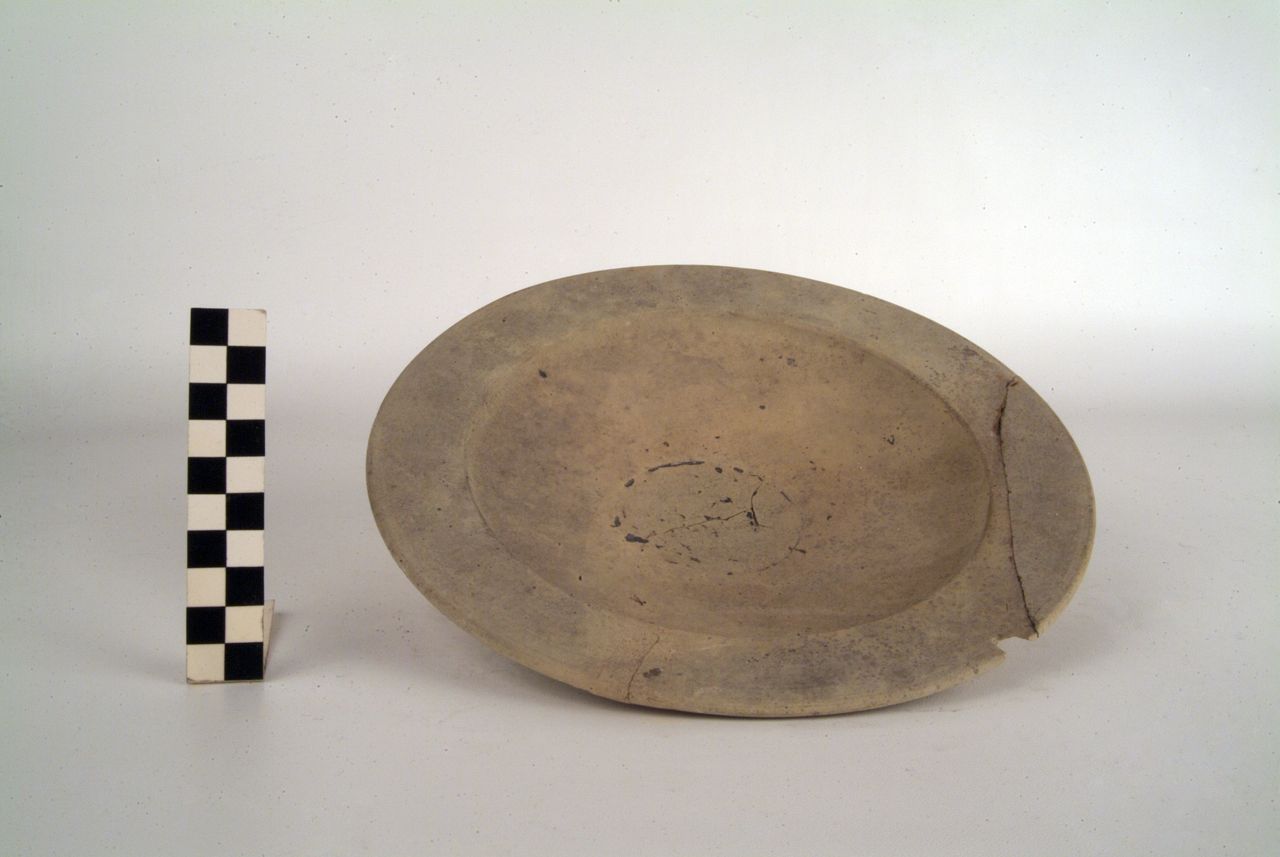 PIATTO - produzione daunia (sec. IV a.C)