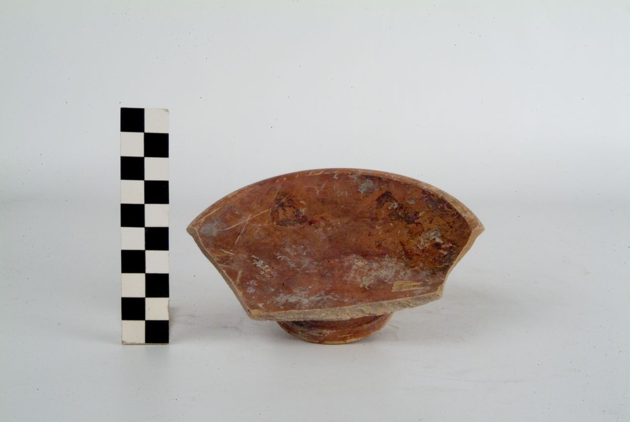 PIATTELLO - produzione daunia (secc. IV/ III a.C)