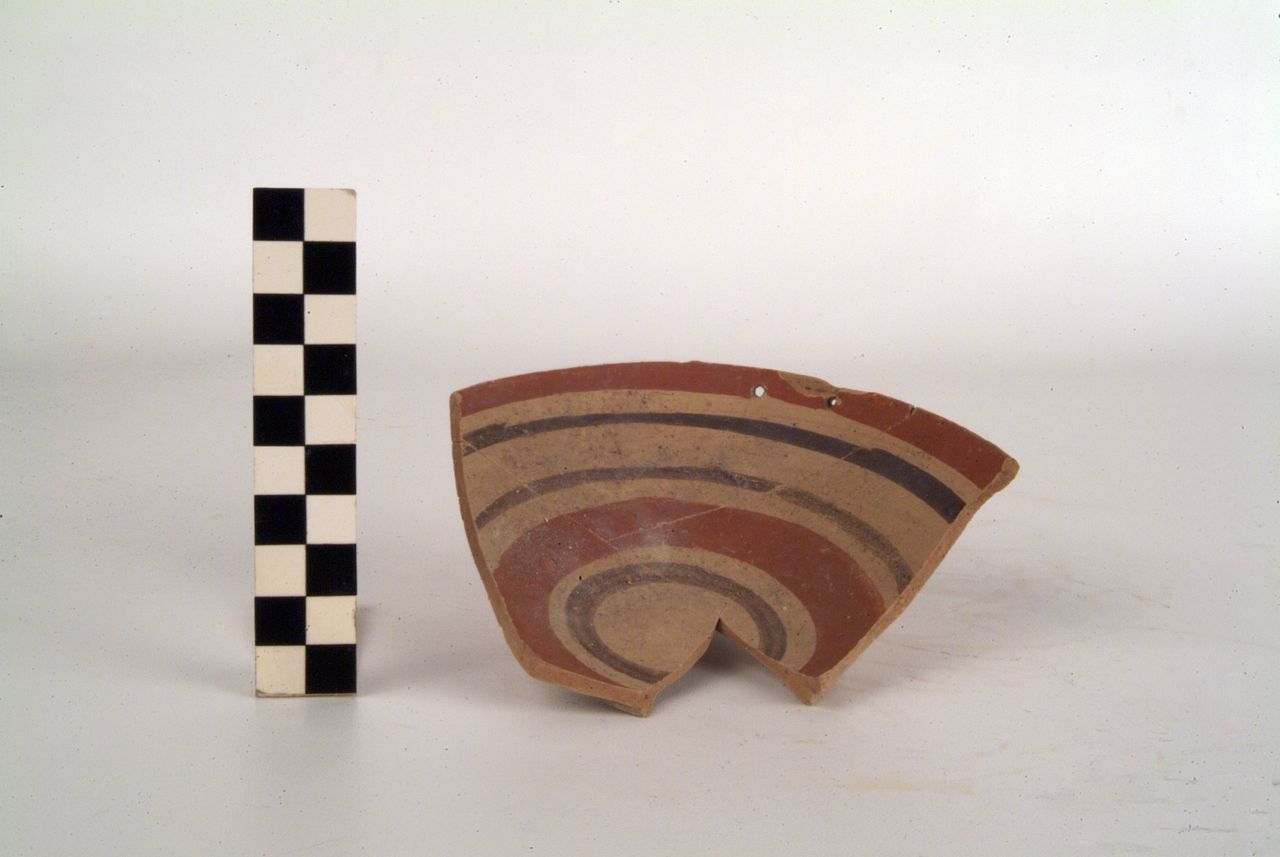 PIATTELLO - produzione daunia (secc. VI/ V a.C)